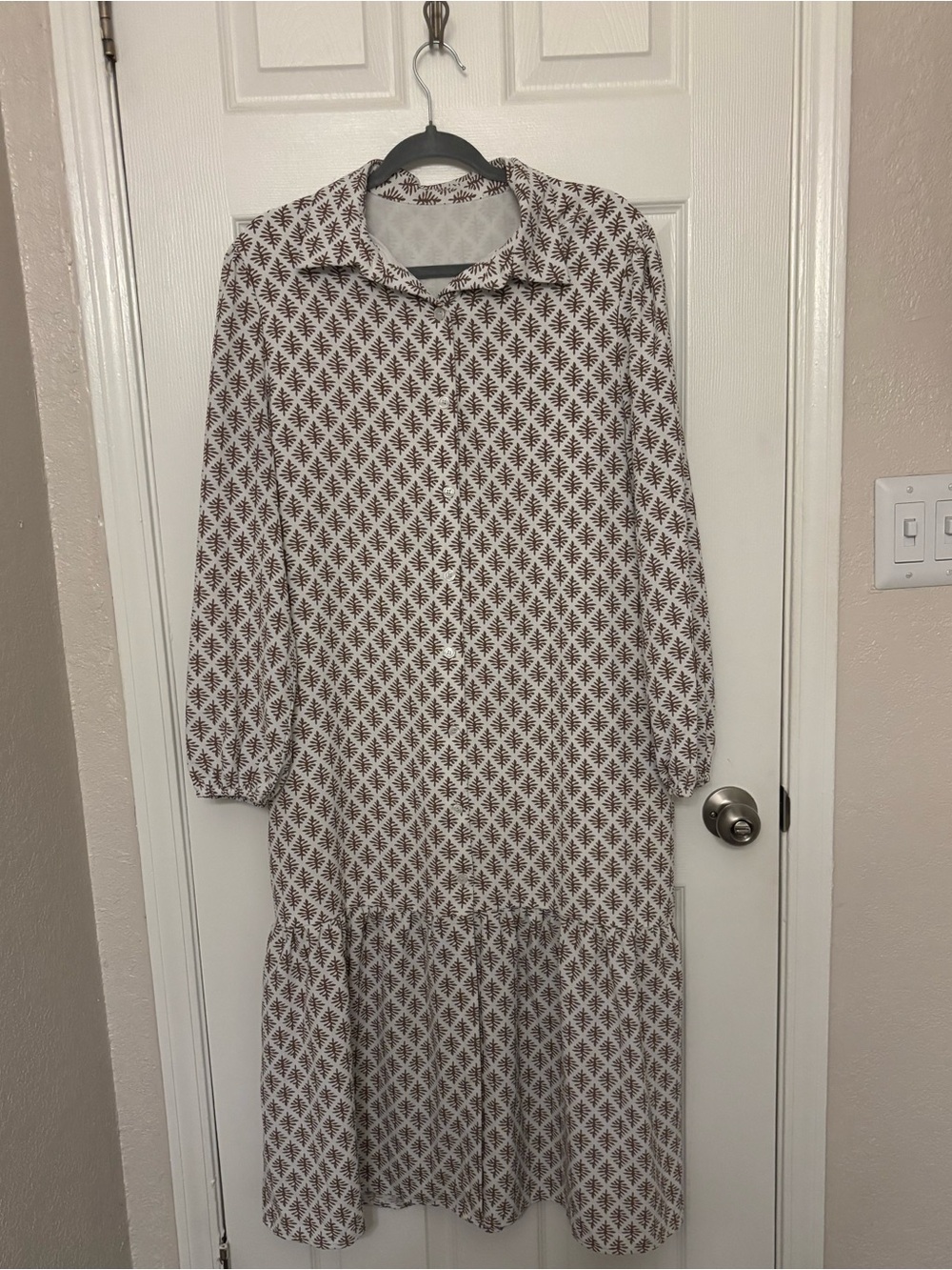 Cream & Brown Patterned Dress - Size XL
